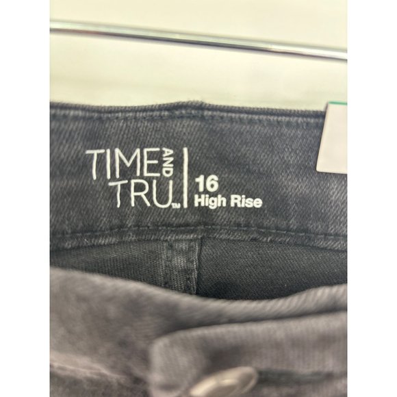 Time & Tru High Rise Stretch Wide Leg Crop Button Fly Raw Hem Jean 16 Black NEW - Picture 5 of 6